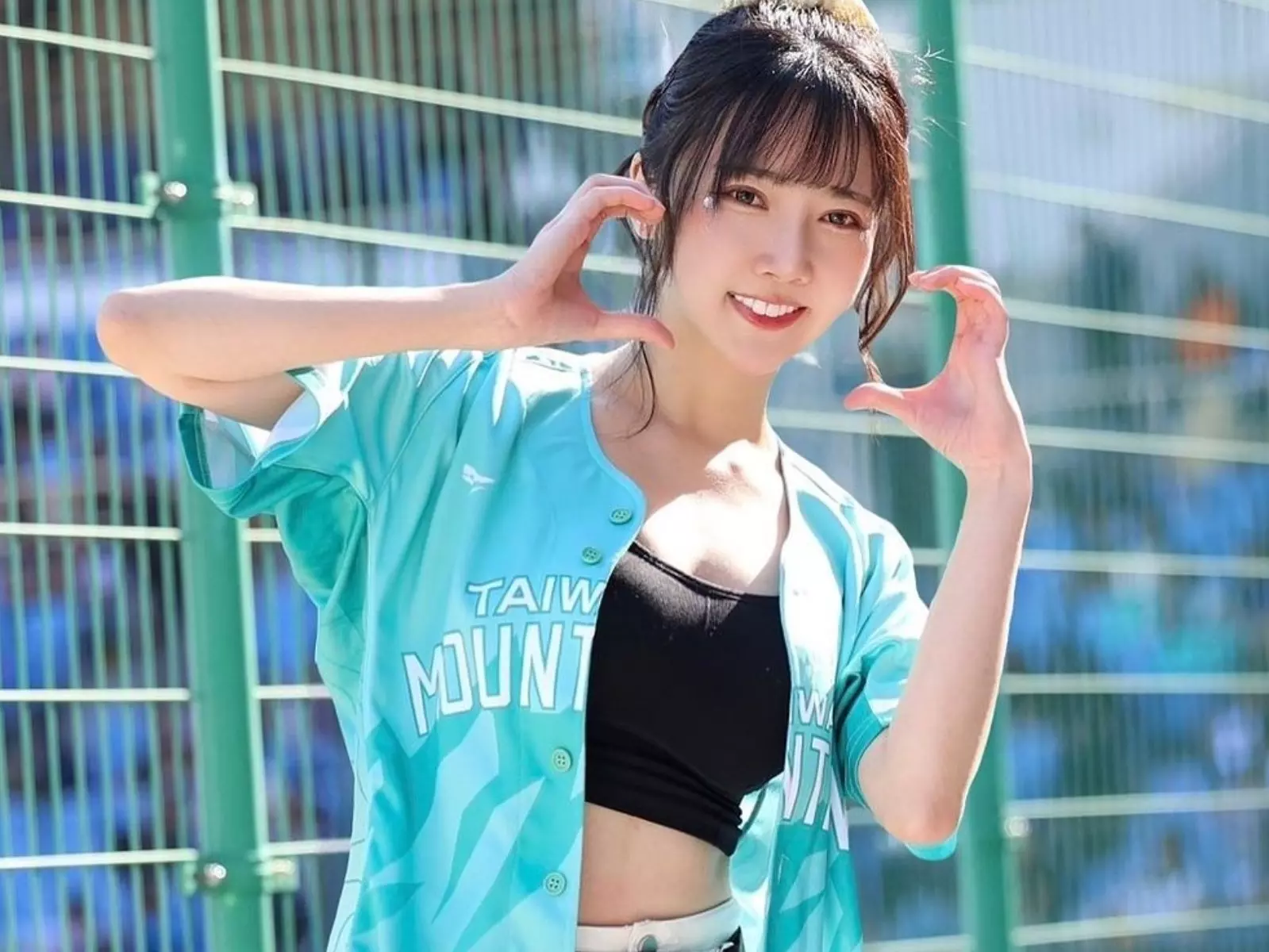 宸宸（蔡衣宸）受封中信啦啦隊最強新人！仙女般甜美應援備受期待！【野生抓正妹】